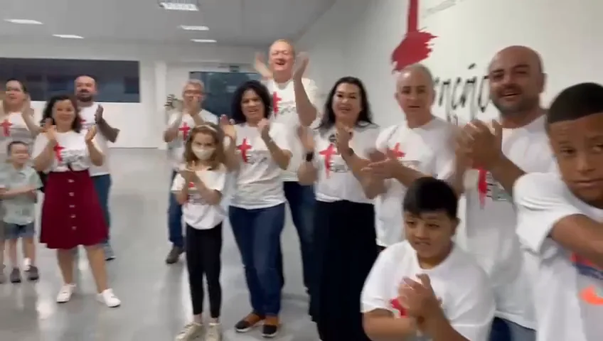 Igreja comemorando a inauguração da nova sede, em 2021